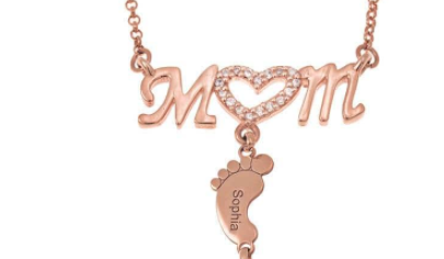 Mothers Day Gift Baby Feet Crystal Pendant Mom Necklace Personalized Custom Names Choker For Ladies