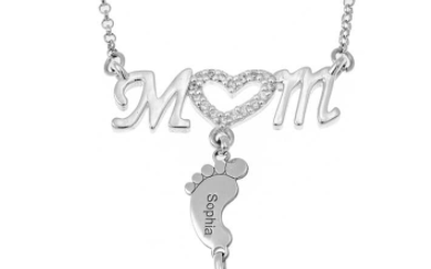 Mothers Day Gift Baby Feet Crystal Pendant Mom Necklace Personalized Custom Names Choker For Ladies